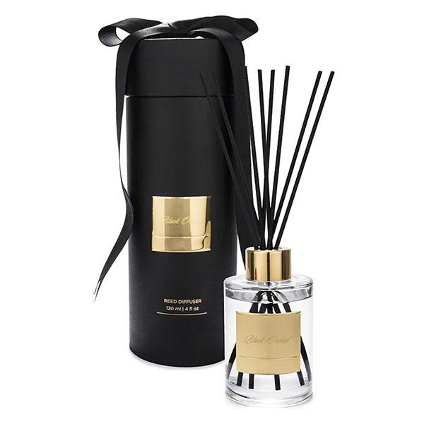 best strong smelling candles