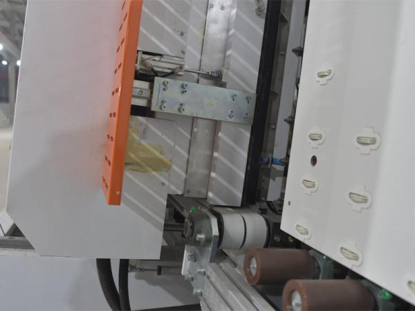 Insulating glass production line equipment, which is better, the inner joint or the outer joint