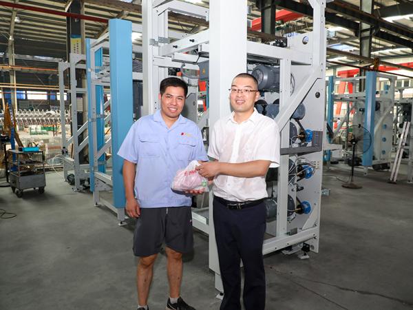 Front line condolence brings coolness, and heatstroke prevention brings care