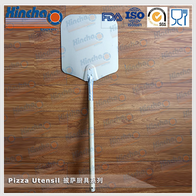 pizza peel